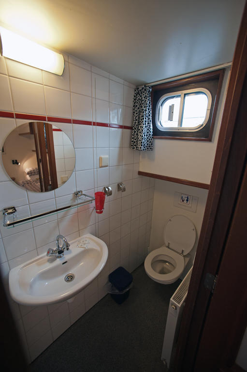 Hotelboot Sarah Amsterdam Rum bild