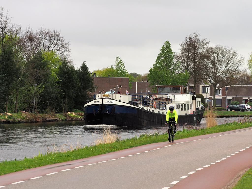 Hotelboot Sarah Amsterdam Exteriör bild